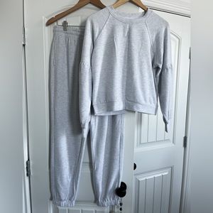 Gentle fawn lounge set